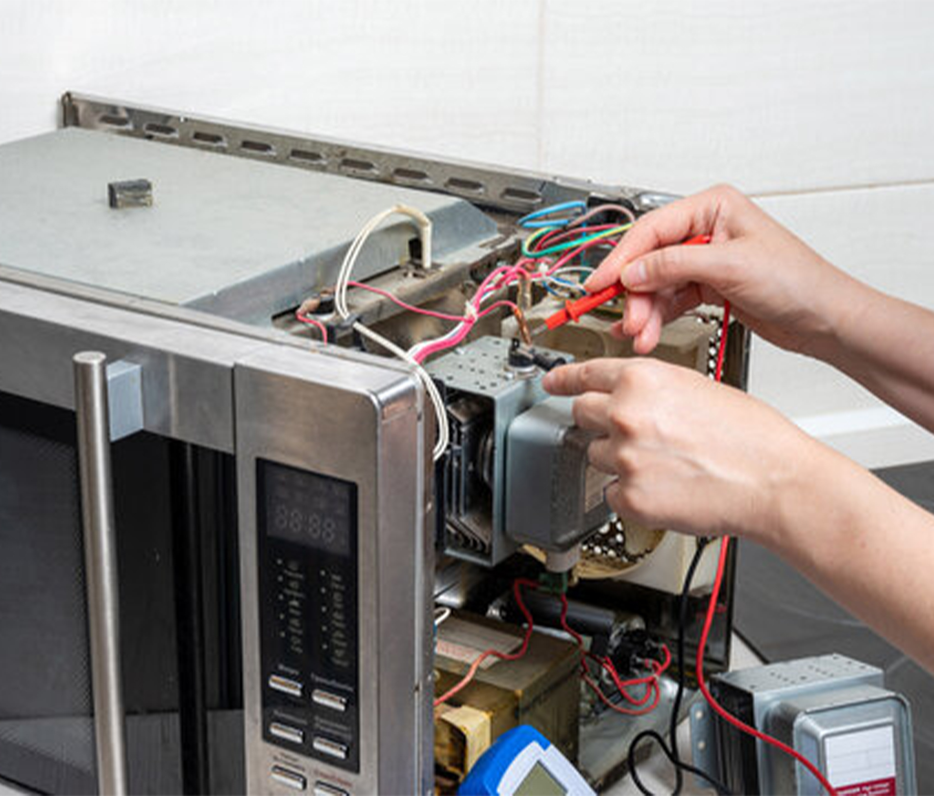 leunit_microwave_checking_services_1.jpg